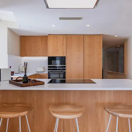 Elegant 3Bdr Flat With Parking By Lovelystay Lisboa