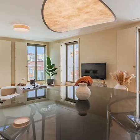 Elegant 3Bdr Flat With Parking By Lovelystay Apartman *