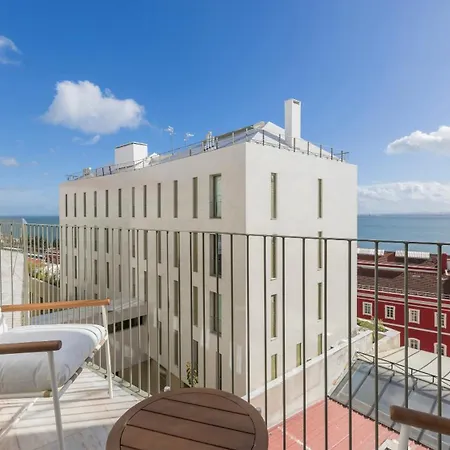Elegant 3Bdr Flat With Parking By Lovelystay * Lisboa