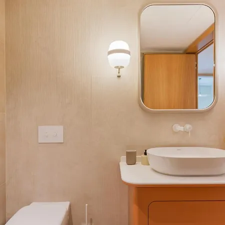 Elegant 3Bdr Flat With Parking By Lovelystay * Lisboa