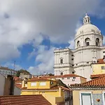Apartman Contemporary 3 Bdr Flat With Parking By Lovelystay