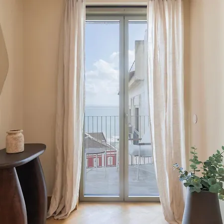 Elegant 3bdr Flat With Parking By Lovelystay *