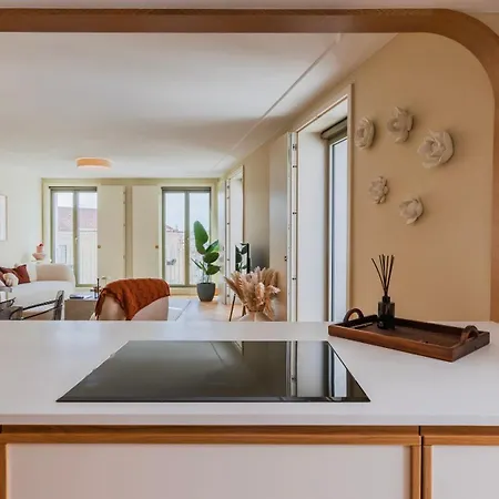 Appartement Elegant 3bdr Flat With Parking By Lovelystay Lissabon