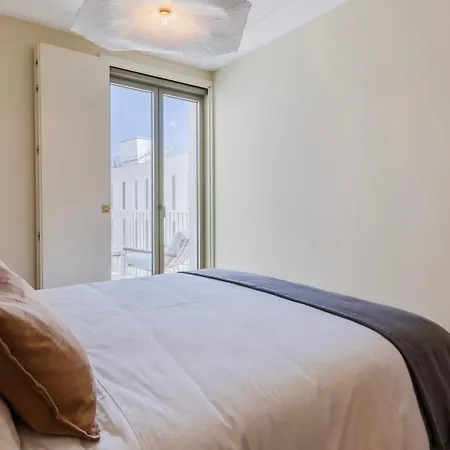 Appartement Contemporary 3 Bdr Flat With Parking By Lovelystay *