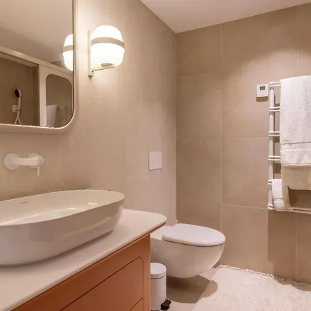 Elegant 3bdr Flat With Parking By Lovelystay Appartement