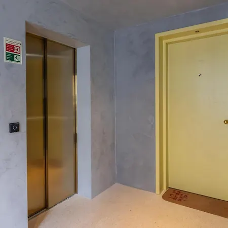 Appartement Contemporary 3 Bdr Flat With Parking By Lovelystay Lisboa