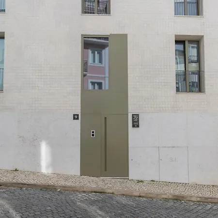 Appartement Contemporary 3 Bdr Flat With Parking By Lovelystay