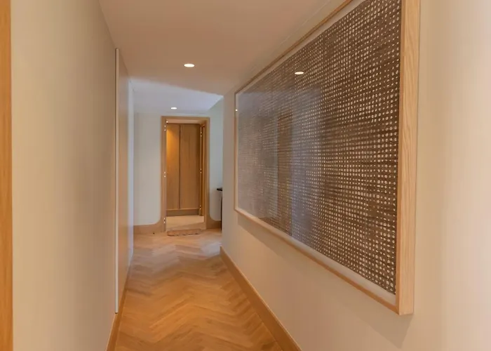 Contemporary 3 Bdr Flat With Parking By Lovelystay Διαμέρισμα *