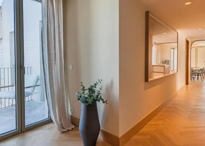 Διαμέρισμα Contemporary 3 Bdr Flat With Parking By Lovelystay *