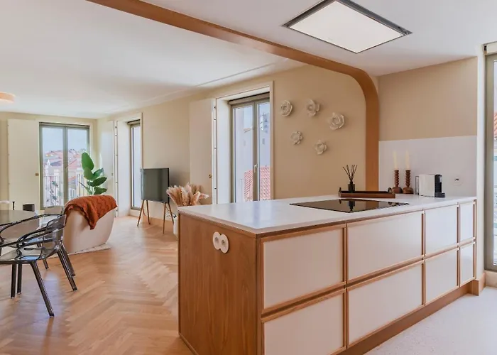 Διαμέρισμα Contemporary 3 Bdr Flat With Parking By Lovelystay *