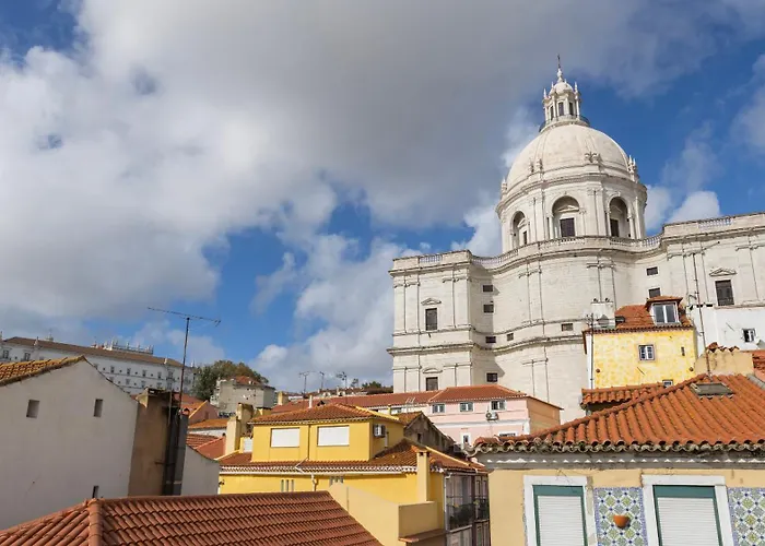 Διαμέρισμα Contemporary 3 Bdr Flat With Parking By Lovelystay