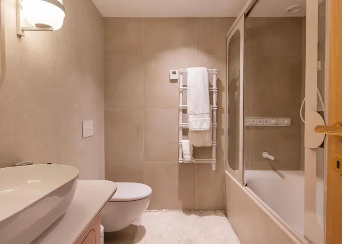 Contemporary 3 Bdr Flat With Parking By Lovelystay Διαμέρισμα Lisboa
