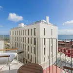 Contemporary 3 Bdr Flat With Parking By Lovelystay * Lisboa