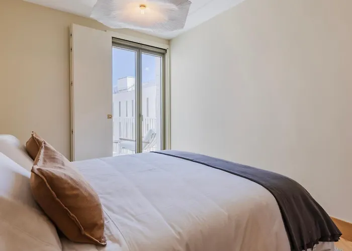 Appartement Contemporary 3 Bdr Flat With Parking By Lovelystay *